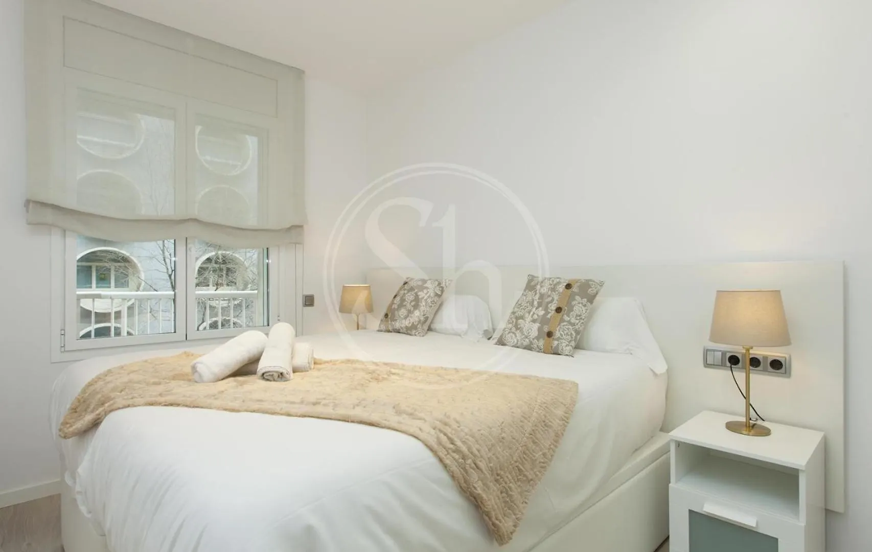 Apartment For 8 People Barcelona