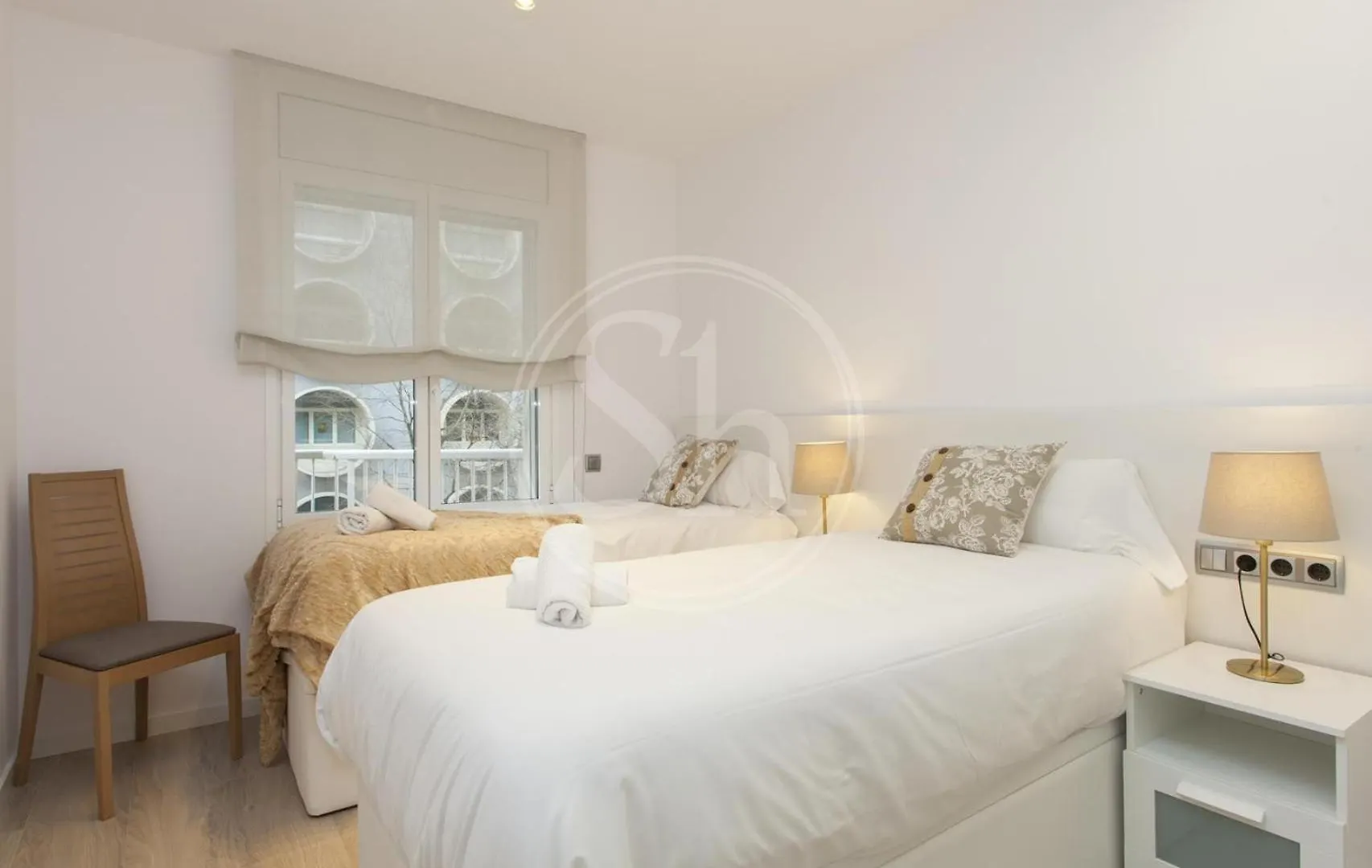 Apartment For 8 People Barcelona