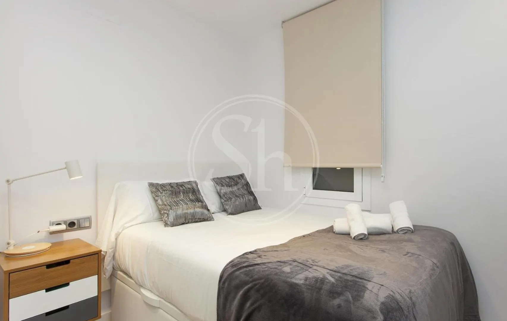Apartment For 8 People Barcellona 0*,