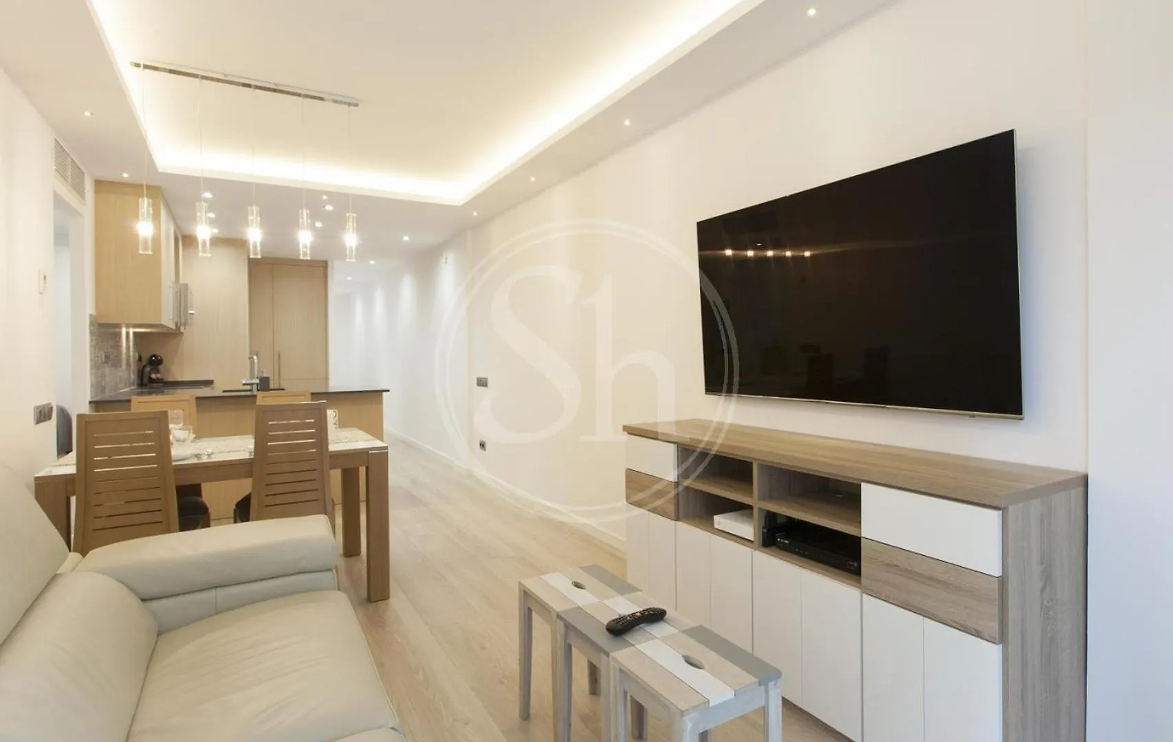 Apartment For 8 People Barcellona Spagna