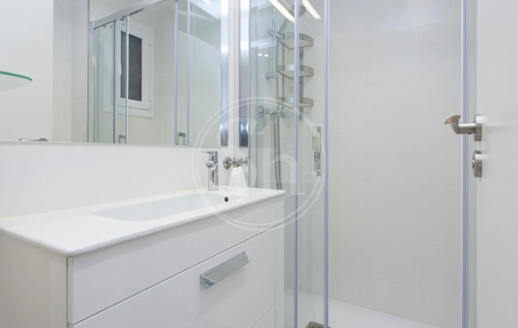 Apartment For 8 People Barcellona